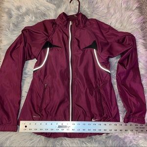 Nike Dri Fit Women's Vented Running Windbreaker Jacket Size Medium